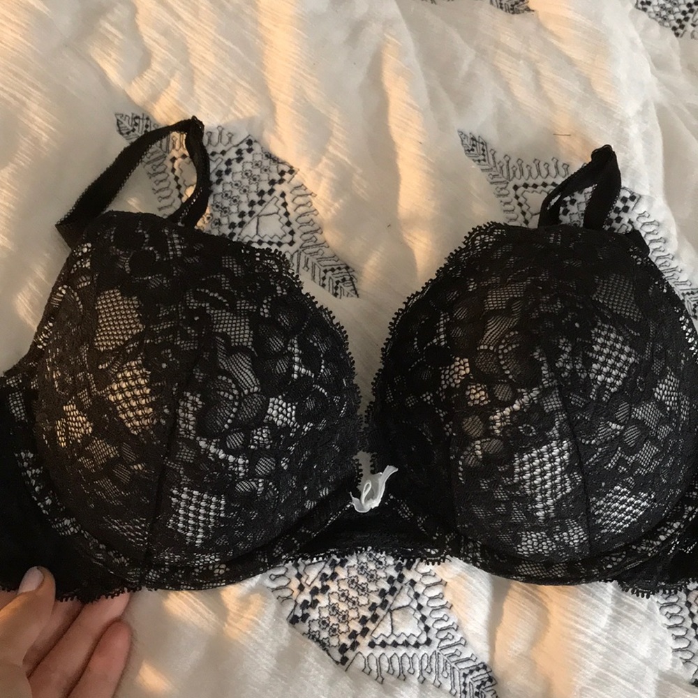 Push up VS Bra